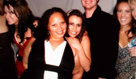 That awkward moment when your friend’s “fat arm” makes you look naked