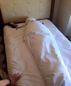 Next Time You're At A Hotel Room, Leave This Little Prank For Them