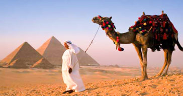 Saudi Prince Rents Out The Pyramids Of Giza For $40 Million To Propose To His Girlfriend