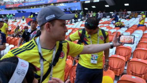 Japan And Senegal Fans Clean The Stadium After Historical Win In FIFA World Cup 2018