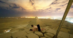 This Photographer Posts Picture Of Himself Having Sex On Top Of Great Pyramid Of Giza
